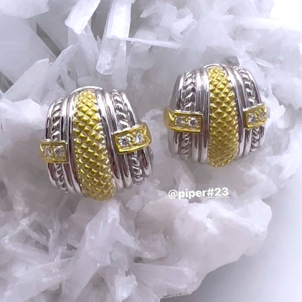 EUC Judith Ripka Vintage JR TWO Couture Diamond Button Earrings